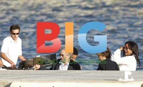Robert De Niro and Grace Hightower on boat in Saint Barthelemy