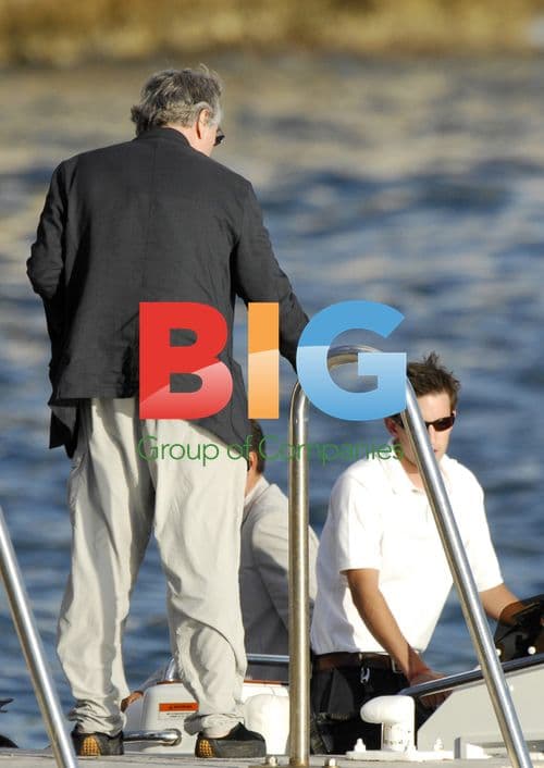 Robert De Niro and Grace Hightower on boat