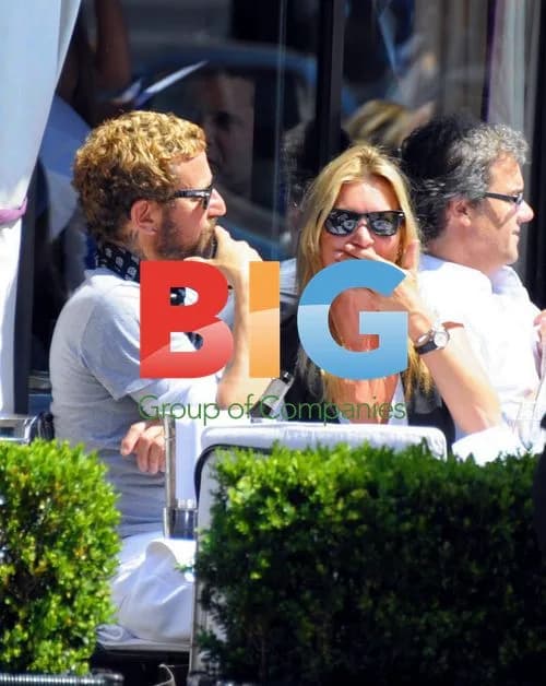 Kate Moss Enjoys Lunch in Paris