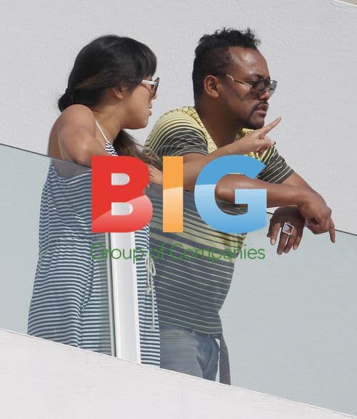 Apl.de.Ap Relaxed on Cannes Balcony