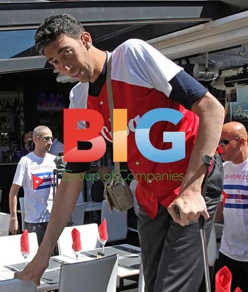 Sultan Kosen, world's tallest man, at Cannes