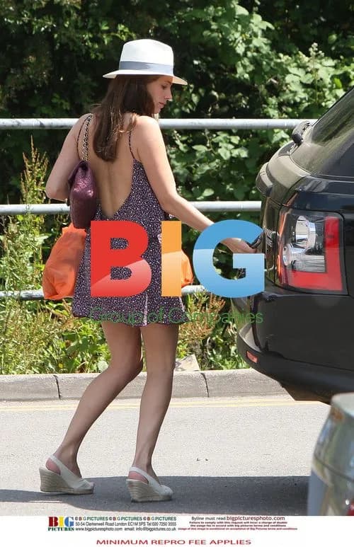 Kelly Brook Out Shopping in Summer Dress