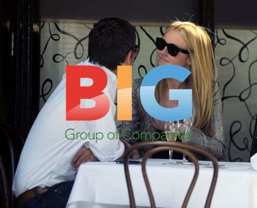 TV Presenter Cat Deeley Spotted at Lunch in London