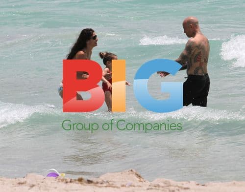 Ami James with Family in Miami