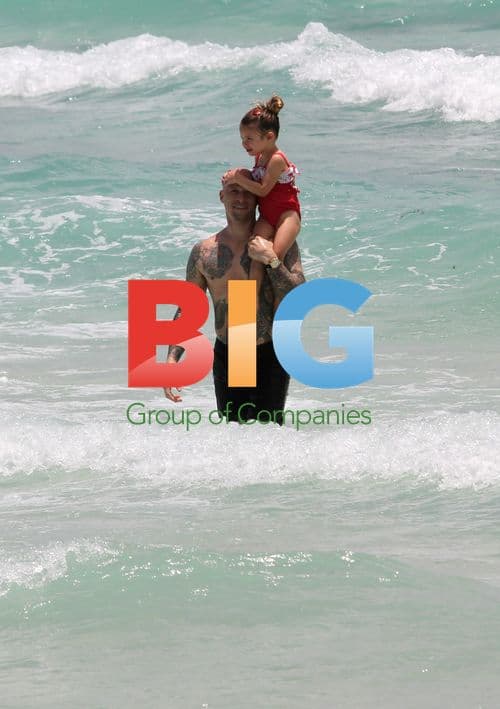 Ami James with Family in Miami