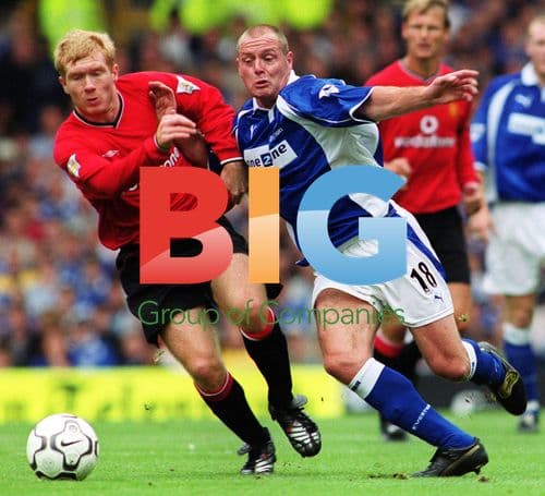 Paul Scholes retires from Manchester United