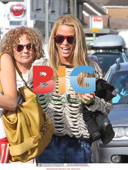 Katie Price Out with Contestants