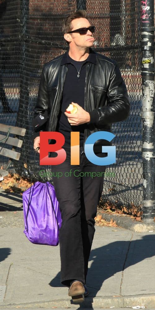 Hugh Jackman Relaxing with Family in NYC