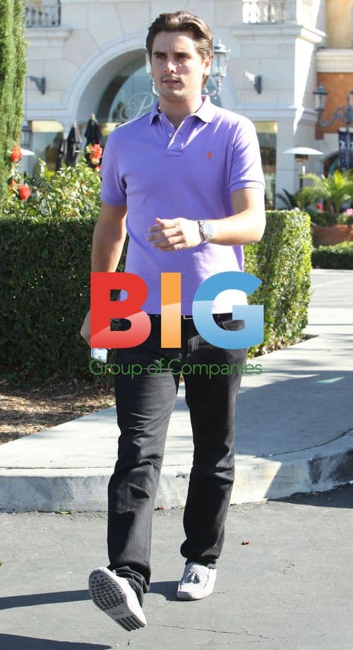 Scott Disick Strolls in Calabasas