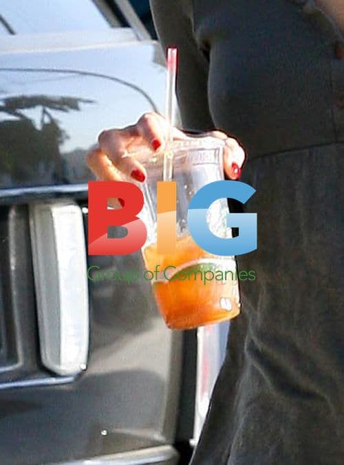 Zoe Saldana Visits Hair Salon in LA