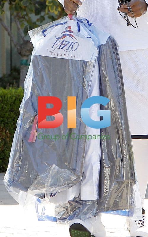 Jermaine Jackson Picks Up Dry Cleaning