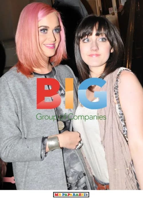 Katy Perry Leaves Glasgow Hotel
