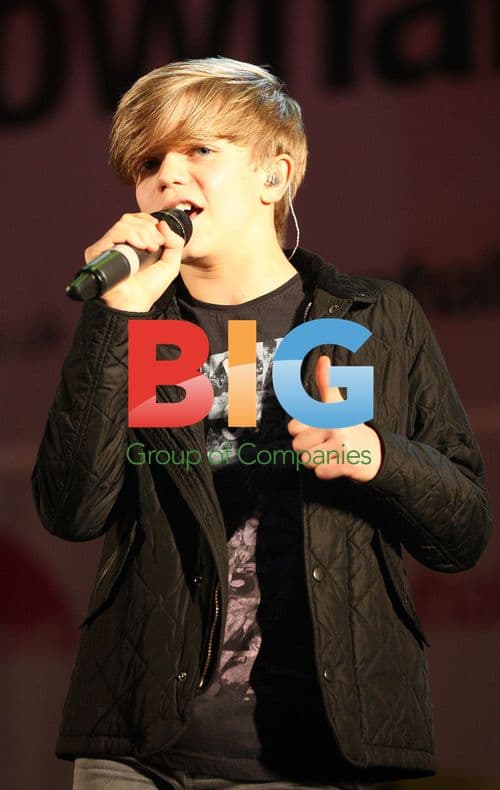 Ronan Parke at Meadowhall Christmas Lights