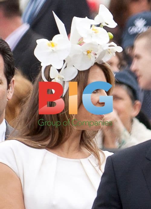 Shane Warne and Liz Hurley at Oaks Day