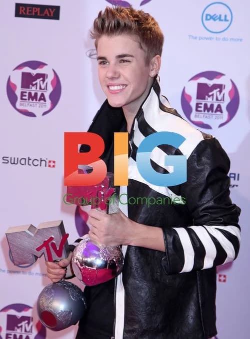 Justin Bieber at 2011 MTV EMAs