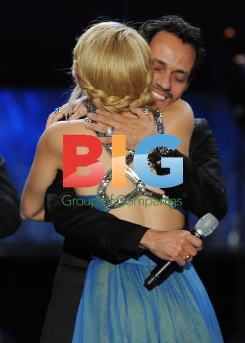 Marc Anthony introduces Shakira at Latin Grammy Awards