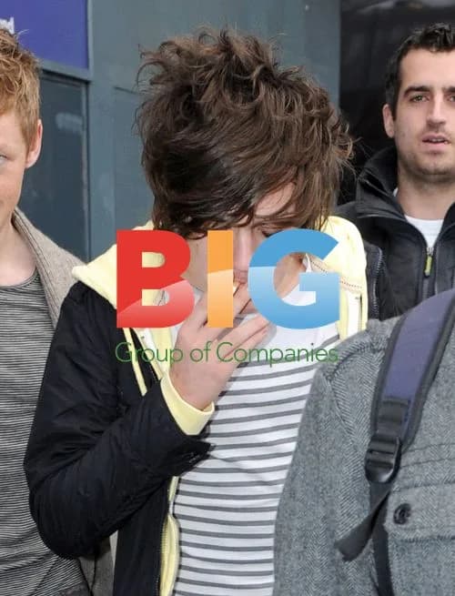 Frankie Cocozza Enjoys Day Out in London