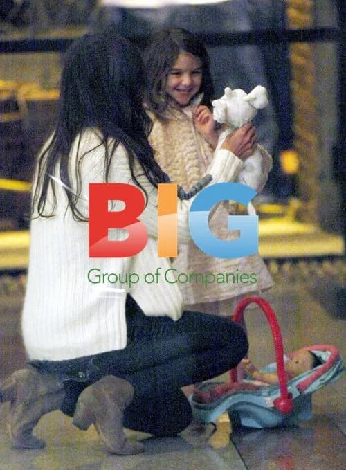 Katie Holmes & Suri Cruise in NYC