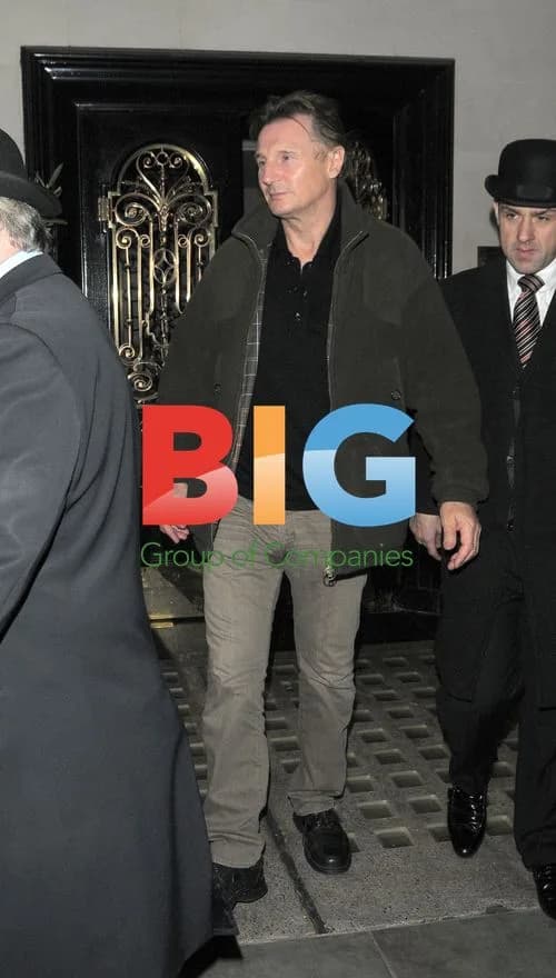 Liam Neeson Leaves Scotts Restaurant
