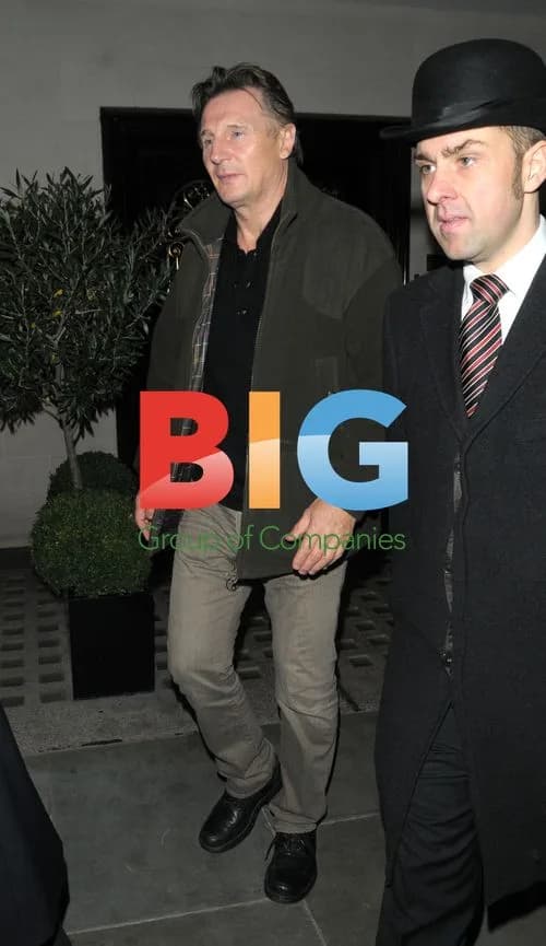 Liam Neeson Heads to Hotel After Dining