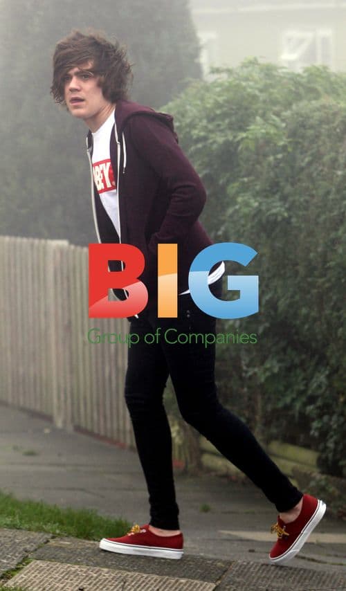 Frankie Cocozza with Friends in Brighton