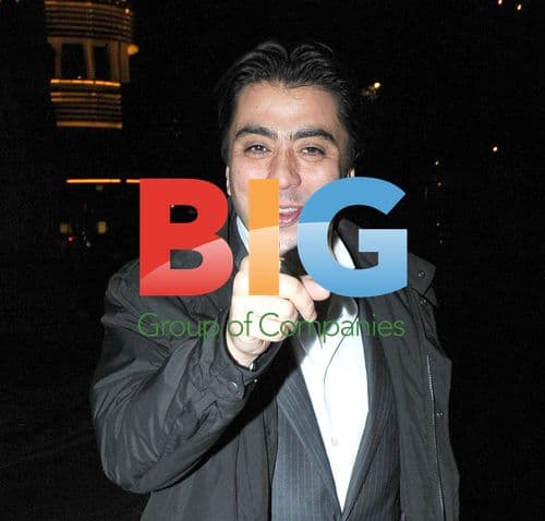 Carlos Tevez's agent leaving hotel