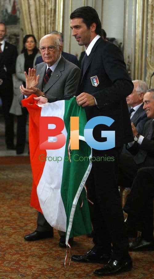 Italian President Meets Football Team