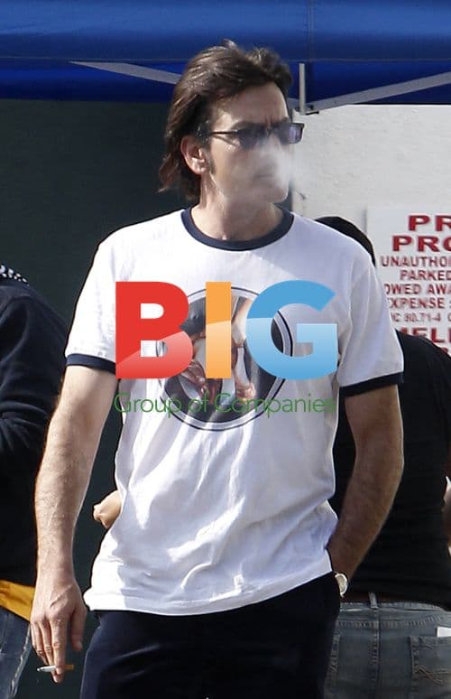 Charlie Sheen on Movie Set