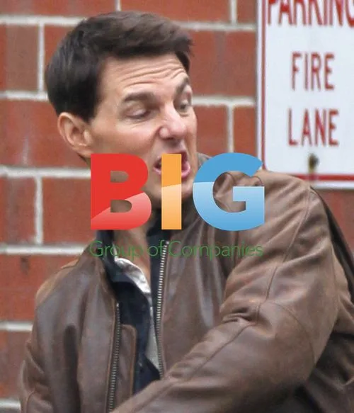 Tom Cruise on the set of One Shot