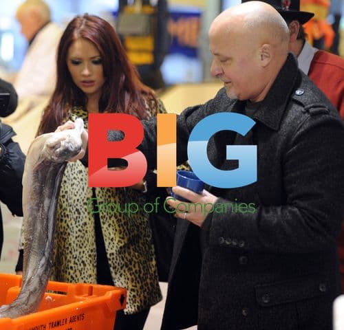 Amy Childs and Aldo Zilli go shopping and cook at restaurant