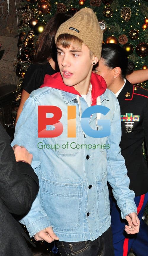 Justin Bieber Lights Empire State Building