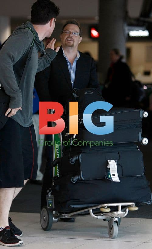 Eddie Izzard at Perth Airport