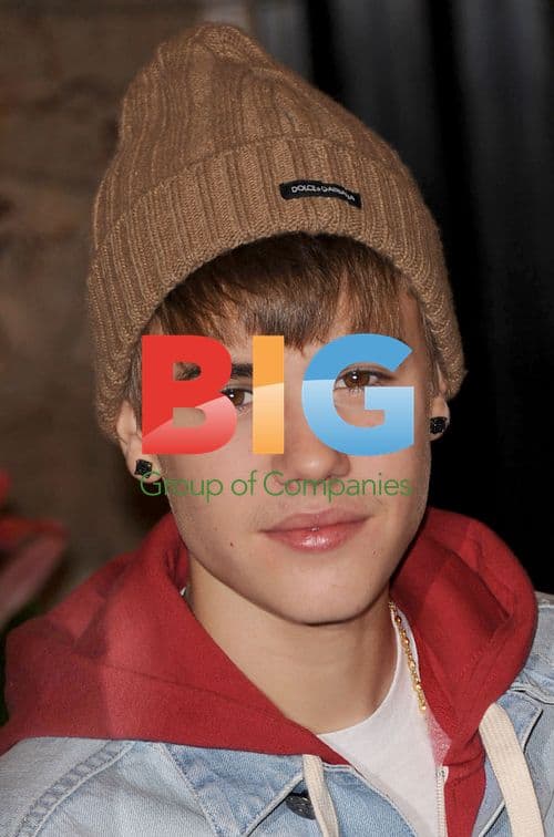 Justin Bieber Lights Empire State Building