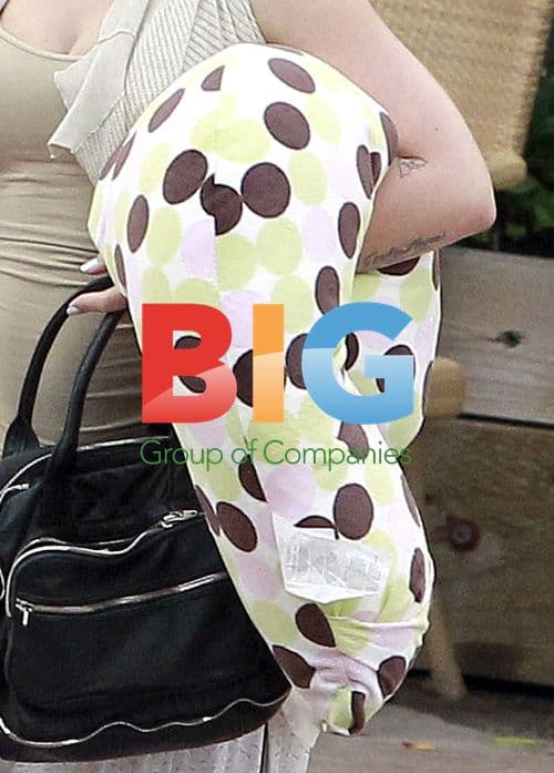 Pink with baby Willow and sister-in-law