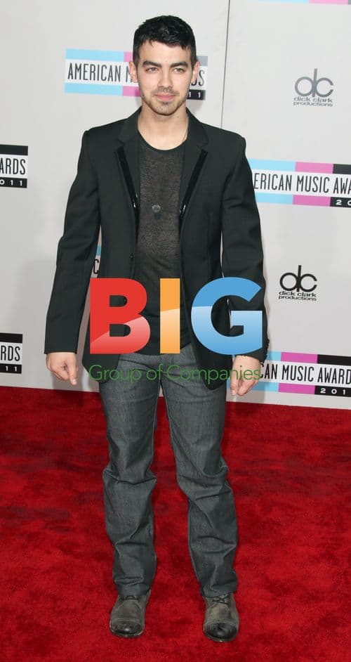 Joe Jonas at 2011 American Music Awards