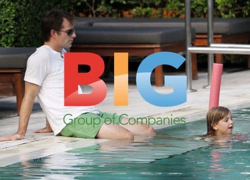 Ingrid Vandebosch with kids in Miami