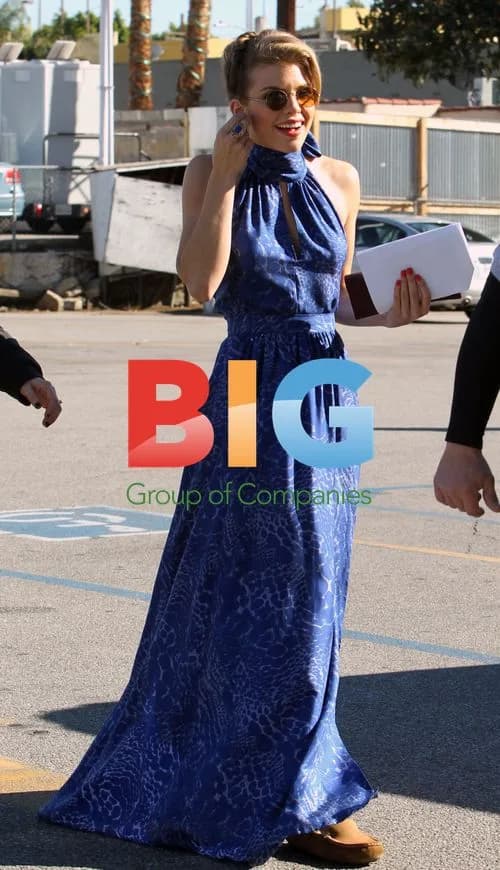 AnnaLynne McCord on '90210' set
