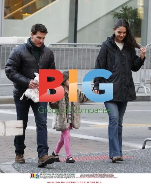 Tom Cruise and Katie Holmes with Suri