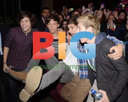 One Direction Appear on The Late Late Show