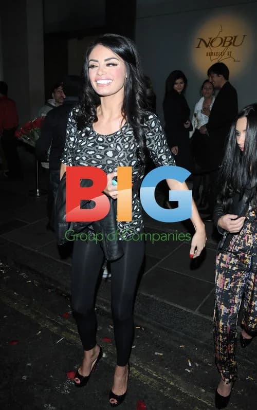 TOWIE Star Chloe Sims Leaves Nobu, Donates to Beggar