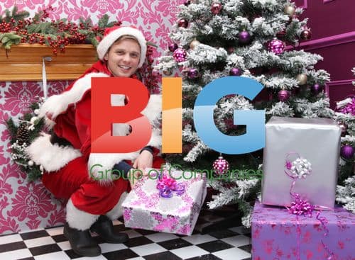 Jeff Brazier as 'Celebrity Santa' for Argos