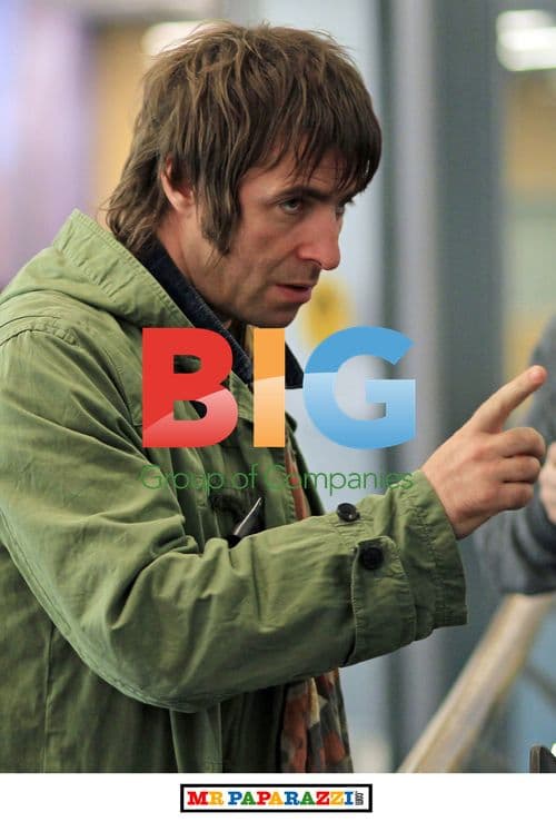 Liam Gallagher and Beady Eye Arrive in Canada