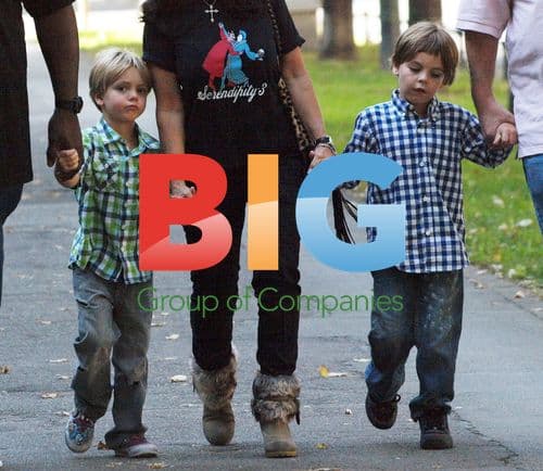 Britney Spears and Family in Croatia