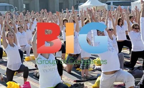 Mass Yoga Session Near Eiffel Tower