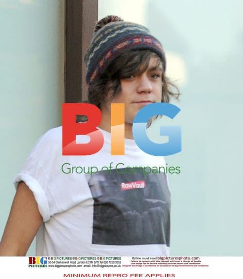 X Factor Contestants Get Teeth Whitened