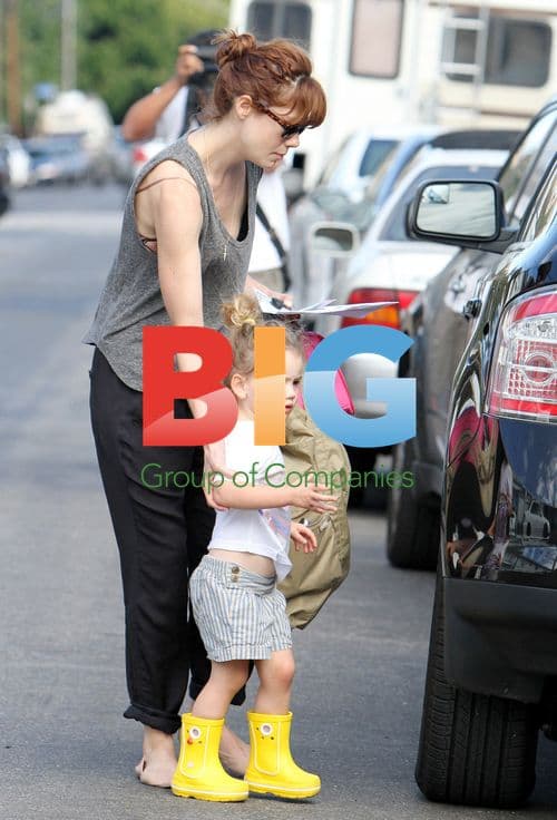 Michelle Monaghan picks up daughter Willow from school