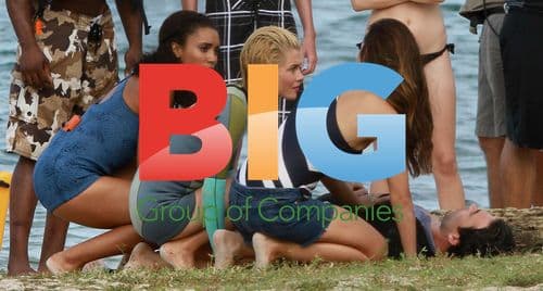 Minka Kelly, Rachel Taylor, and Annie Ilonzeh filming 'Charlie's Angels'