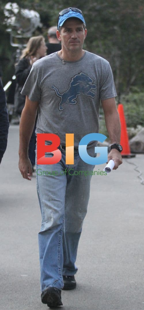 Jim Caviezel Leaving Central Park After 'Person of Interest' Rehearsal