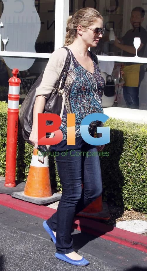 Rebecca Gayheart, Pregnant, Hair Appointment
