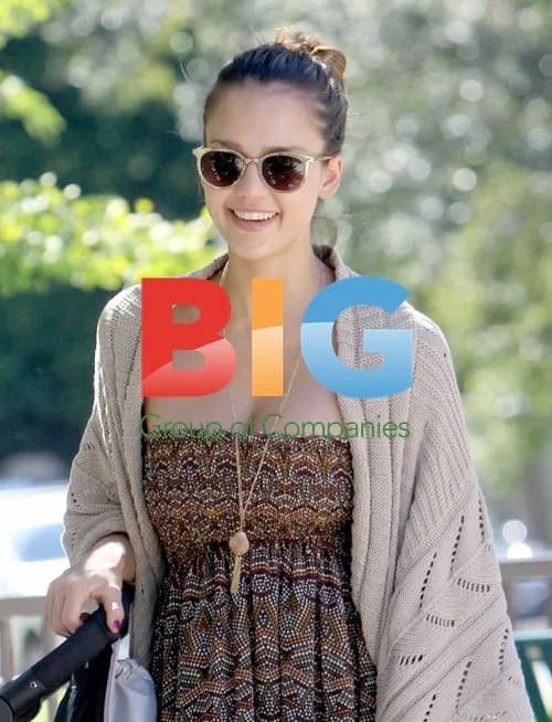 Jessica Alba and Daughter Haven at Park